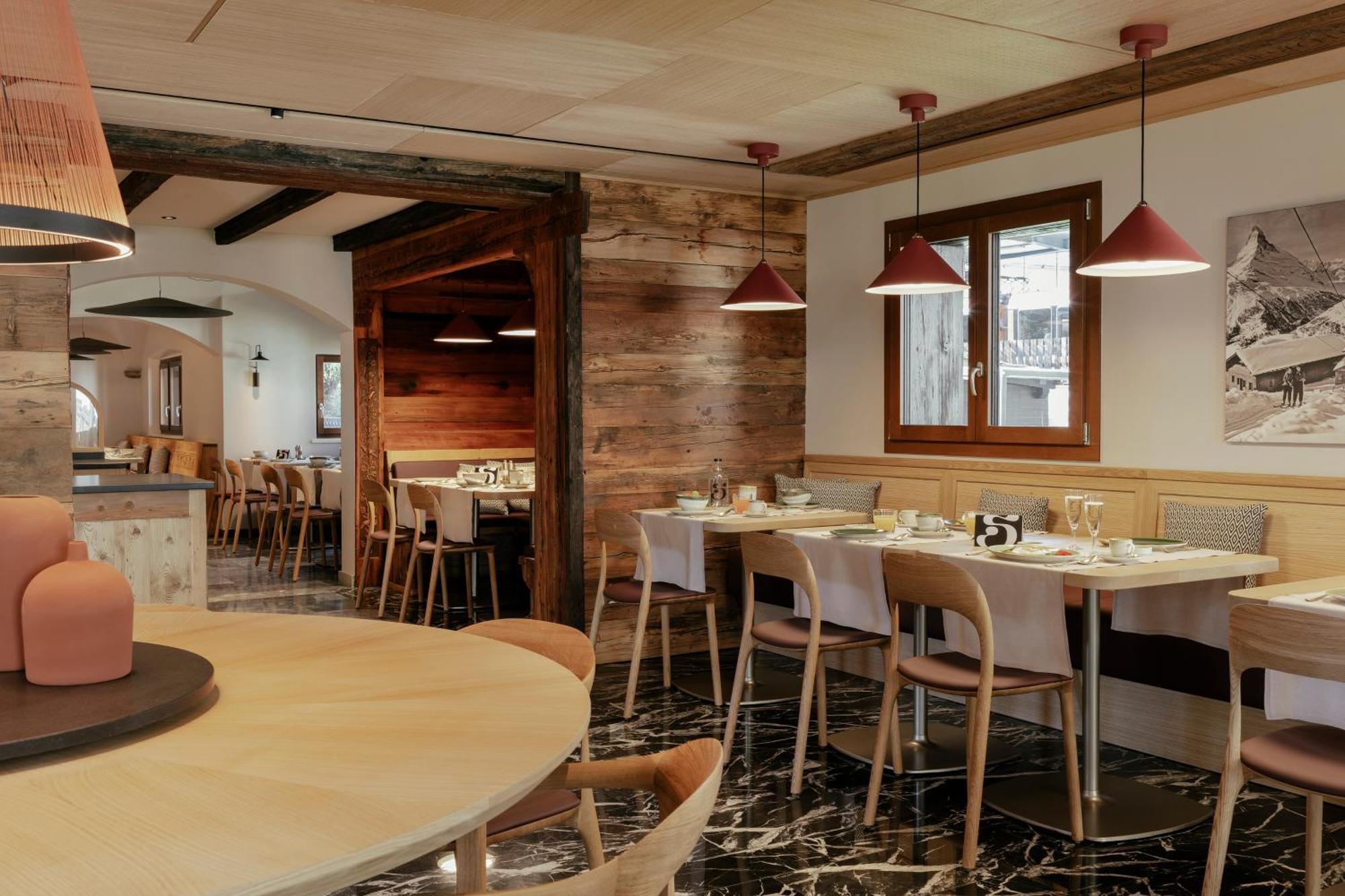 Schloss Zermatt - Cbd & Adaptogenic Spa And Sport Hotel Екстериор снимка