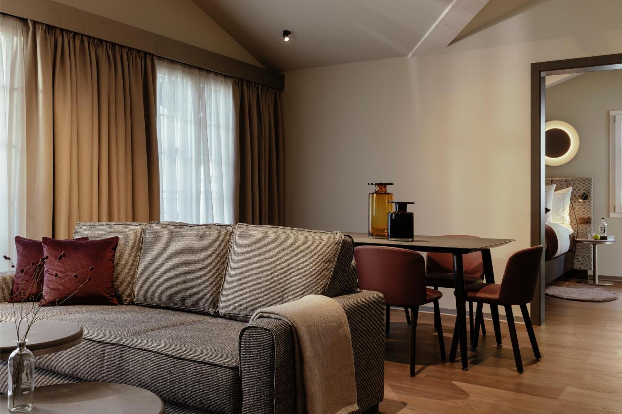 Schloss Zermatt - Cbd & Adaptogenic Spa And Sport Hotel Стая снимка