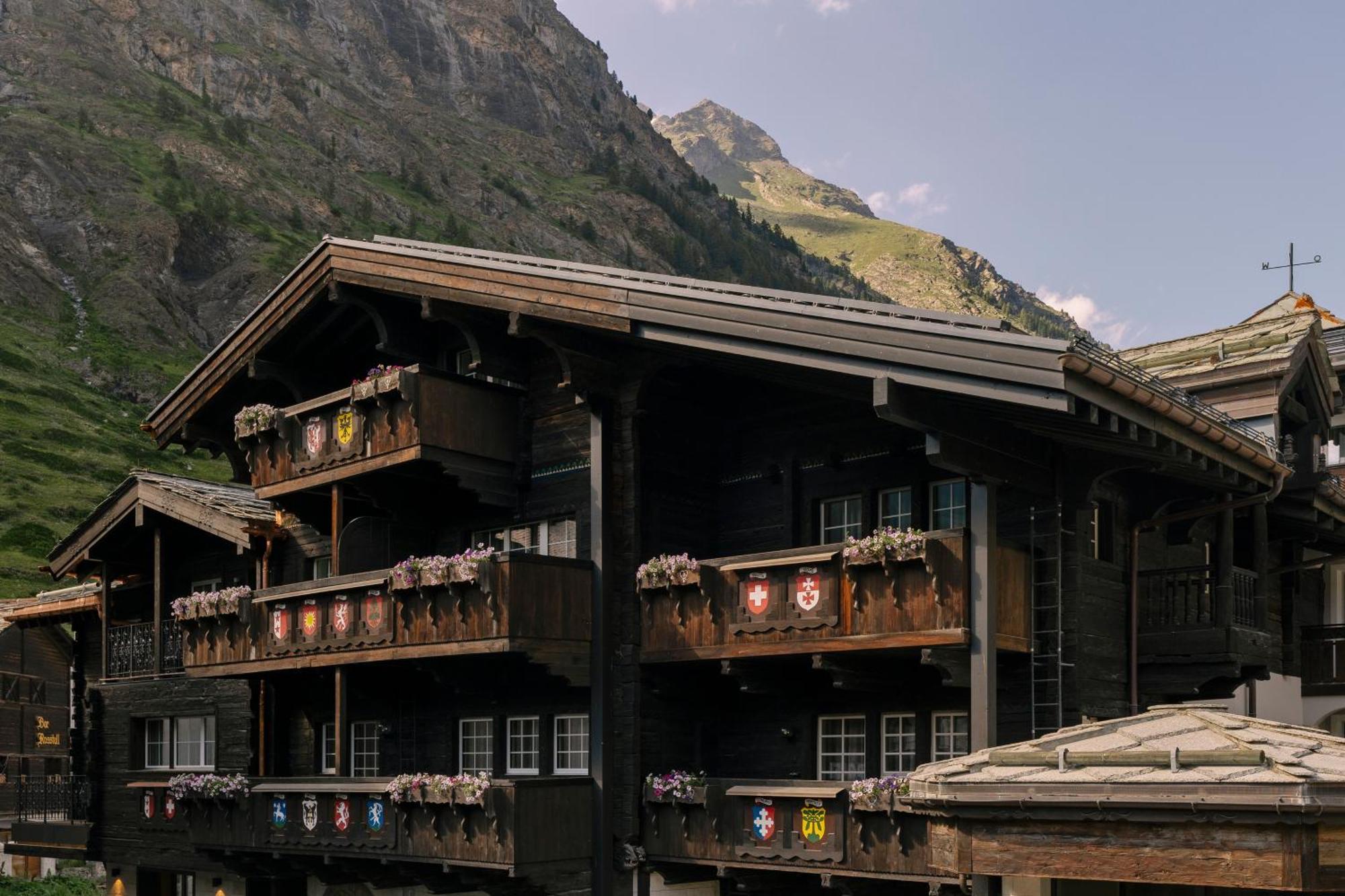 Schloss Zermatt - Cbd & Adaptogenic Spa And Sport Hotel Екстериор снимка