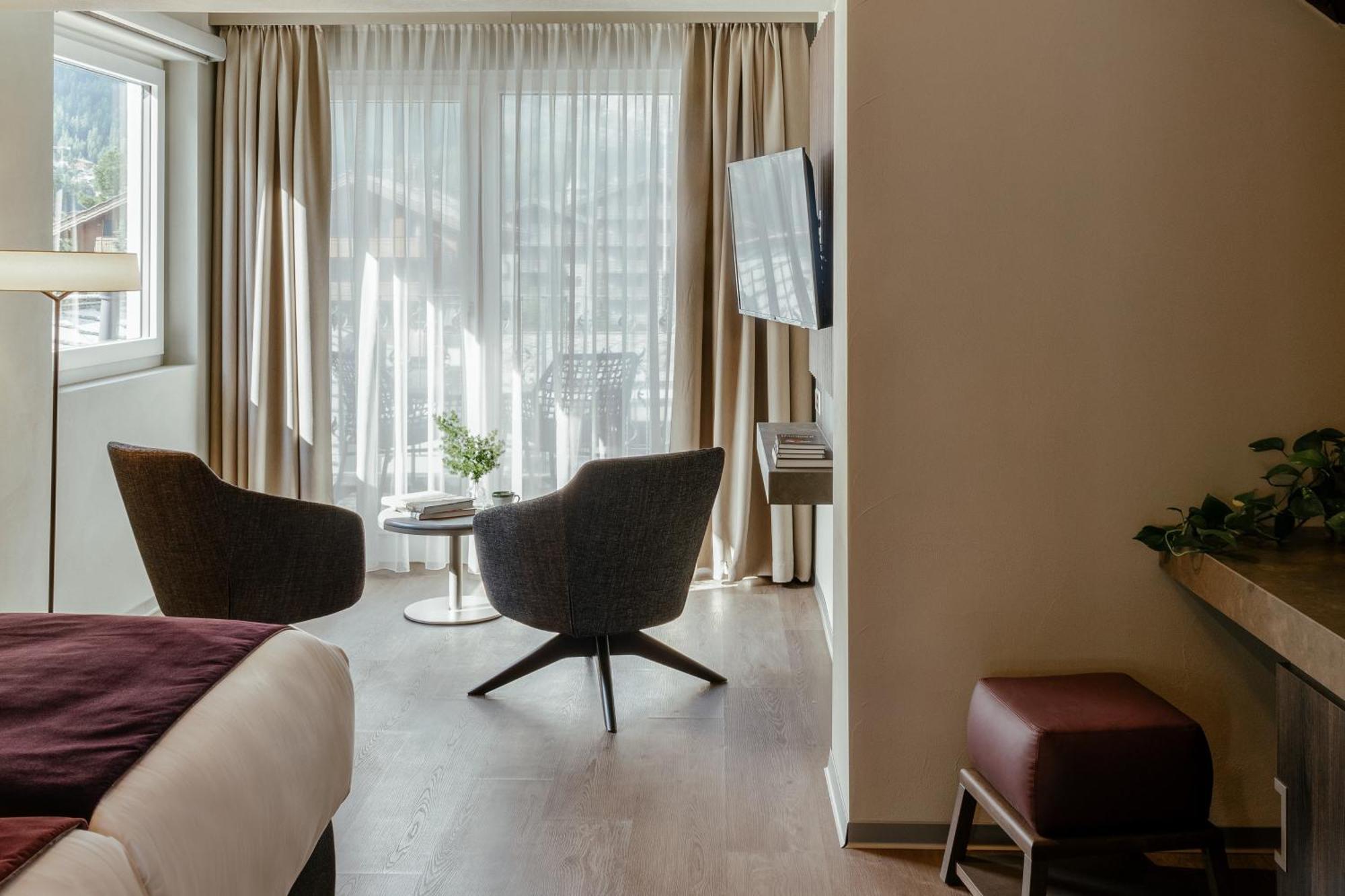 Schloss Zermatt - Cbd & Adaptogenic Spa And Sport Hotel Екстериор снимка
