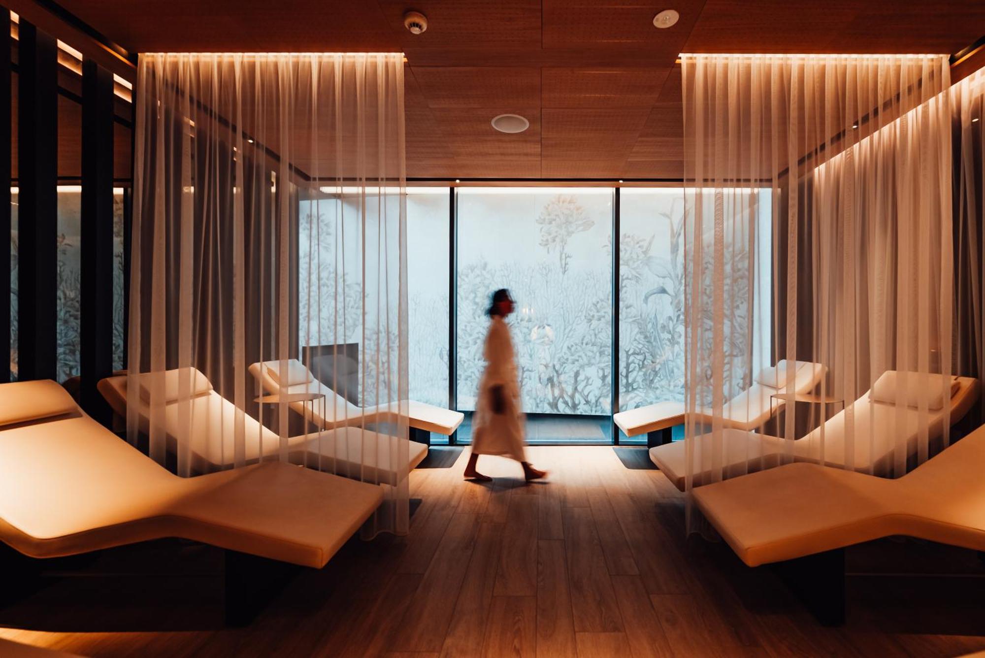 Schloss Zermatt - Cbd & Adaptogenic Spa And Sport Hotel Екстериор снимка